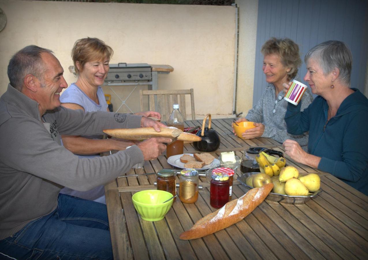 Domaine De La Clotte Bed & Breakfast Roquefort-des-Corbières Екстериор снимка